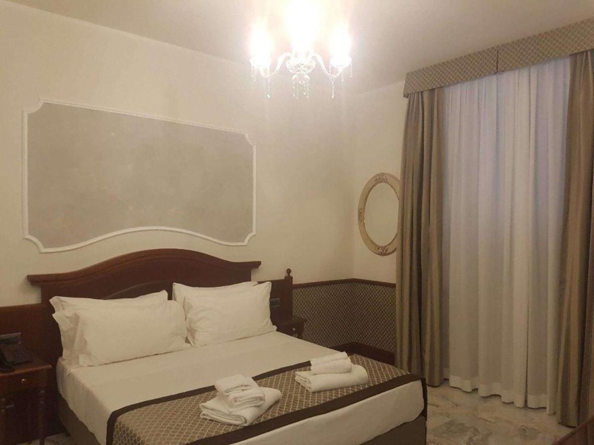 Hotel Best Roma Kültér fotó