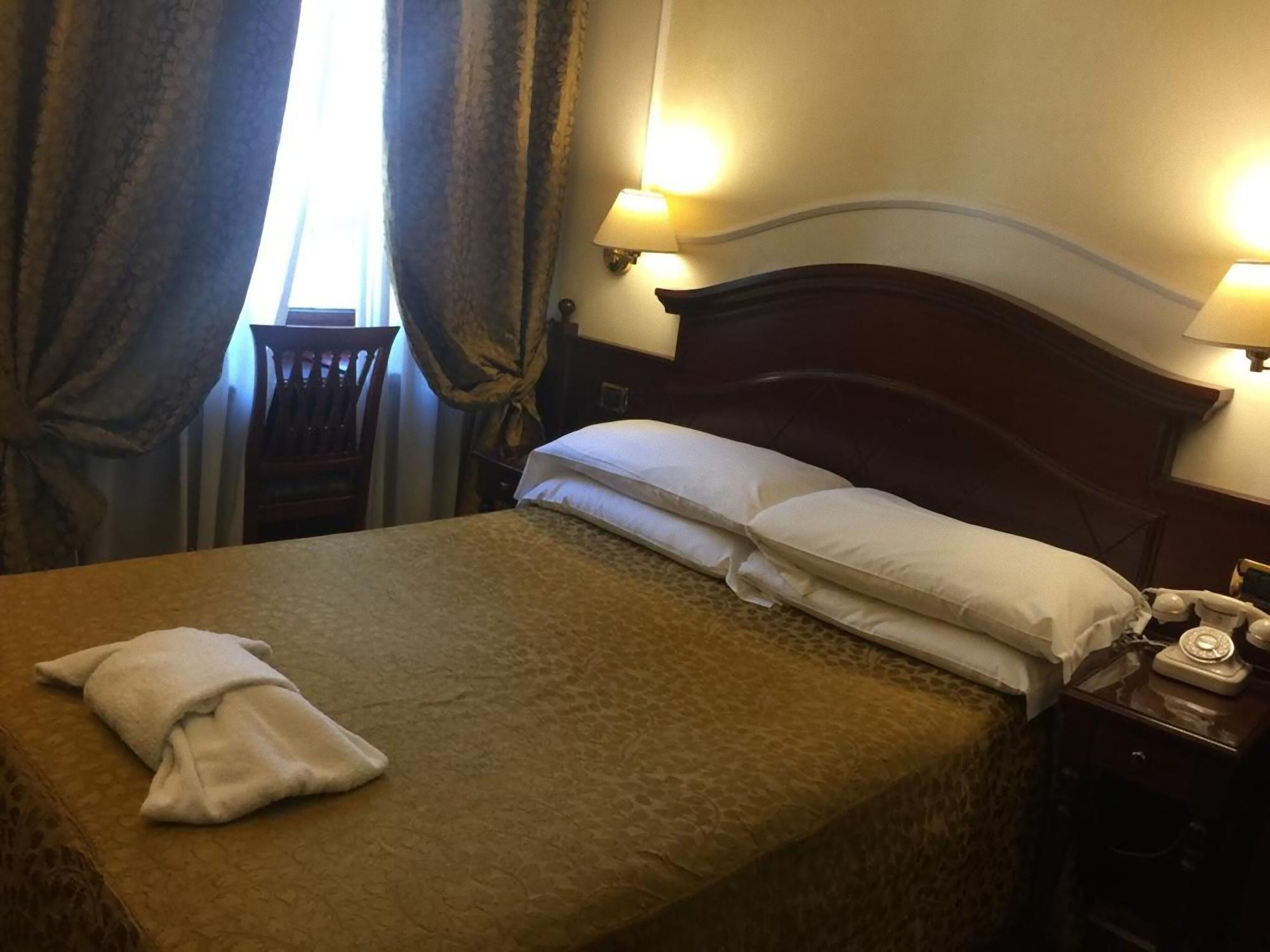 Hotel Best Roma Kültér fotó